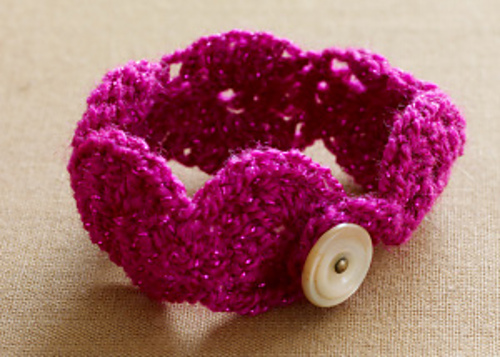 Pink Sparkle Crochet Bracelet photo 1