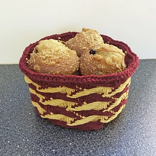 Pomegranite/Creme Brulee