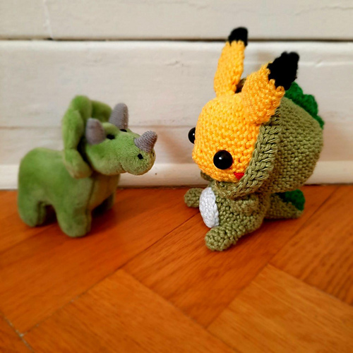 Dinosaur Pikachu - Irene Tortue