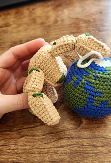rocky-the-eridian space-golem poseable-amigurumi pattern