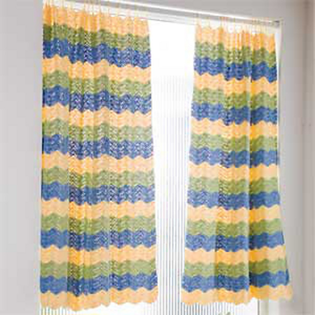 Ravelry Cottage Curtains pattern by Tracie Barrett