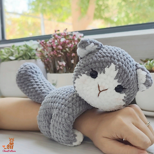 Snuggle Kitty