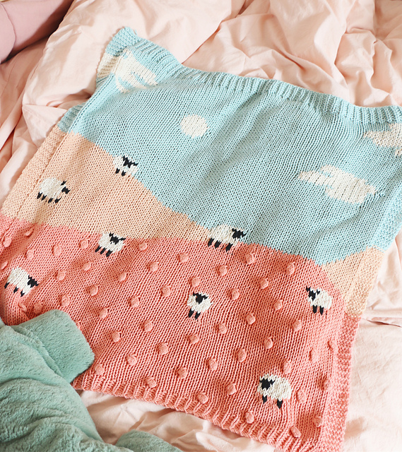 Ravelry Baby sheep blanket pattern by Trust the mojo