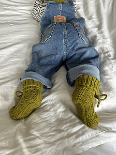 Ravelry: Cardamom Booties pattern by TwinKnits