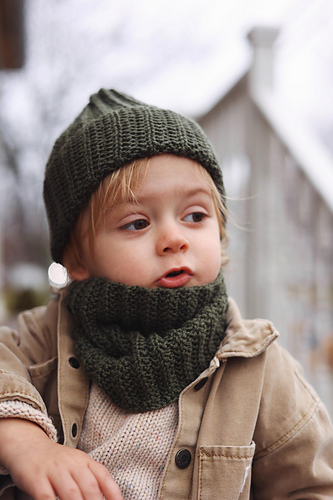 Trailway Hat + Cowl Set photo 4