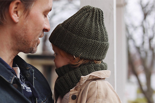 Trailway Hat + Cowl Set photo 5
