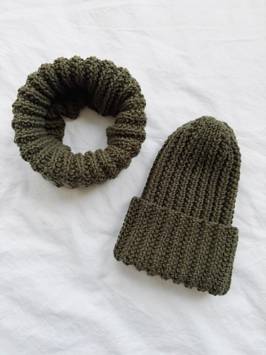 Trailway Hat + Cowl Set photo 6