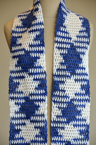 Color Pooling Argyle Scarf photo 2