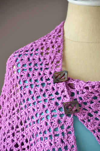 Skylark Capelet photo 2