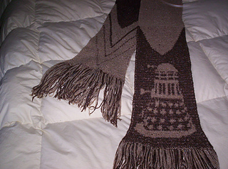 Dalek_scarf_6