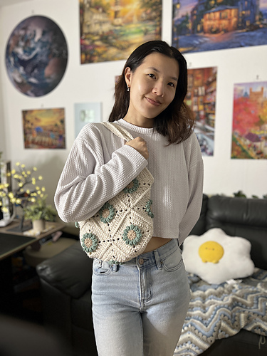 Flower Granny Square Tote Bag photo 5