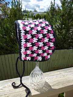 Ravelry: Waddlesworth's Side Step Bonnet