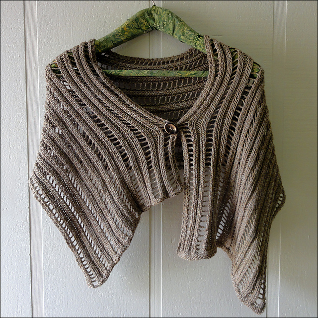 Element: A basic knitted wrap