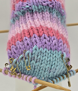 Ravelry: No Math Cascading Rib Sock Adult Small pattern by Nicole Whipple