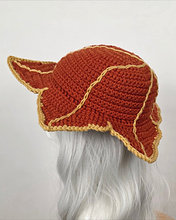 Ravelry: Autumn Sprite Hat pattern by Whymsi Row