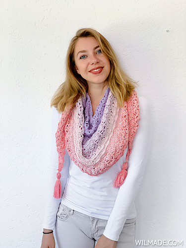 Flower Puff Shawl photo 6