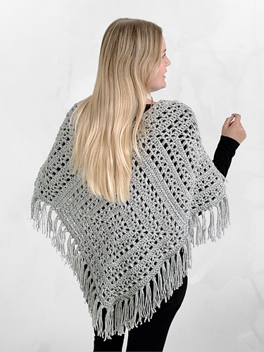 Tulip Square Poncho photo 3