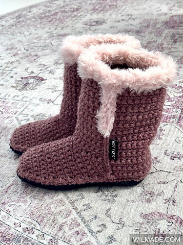 Hugg Botties Shoes photo 6