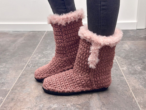Hugg Botties Shoes photo 4