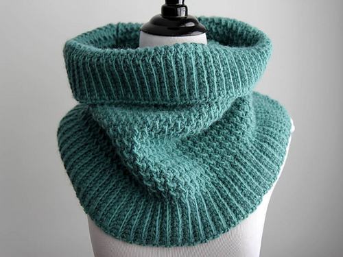 Winter Pebble Cowl