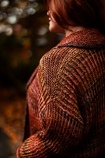 Model is wearing a size 51" with 4" positive ease