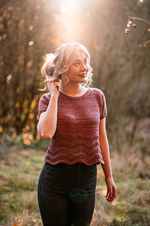 Model wearing size 40" with 5" ease