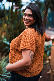 Model wearing size 52" with 6" ease © Wool & Pine