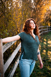 Model wearing size 40" with 4" ease © Wool & Pine © Wool & Pine