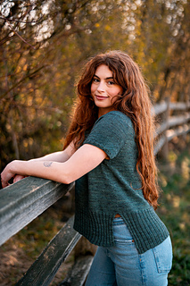 Model wearing size 40" with 4" ease © Wool & Pine © Wool & Pine