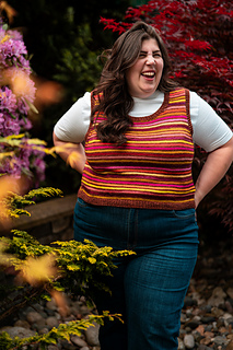 Model wear size 52" with 3" positive ease ©Wool & Pine