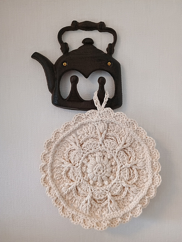 Winter Opulence Round Hotpad photo 2