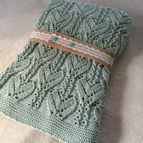 Ravelry Crocus Patch Baby Blanket pattern by Anne Hanson