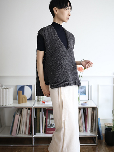 Ravelry: Grid Slipover pattern by Rui Yamamuro