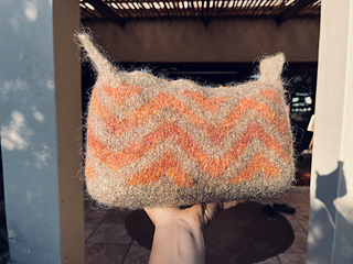 TA DA!! Felting done, it’s suuuuper cute!