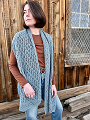 Shown in Trinity Cashmere in Seasalt
