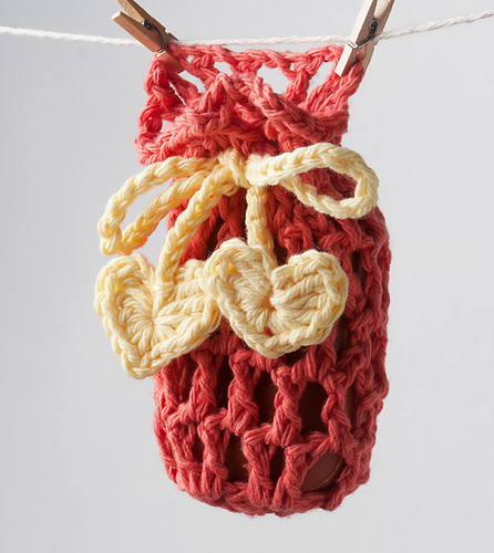 Hearts Bath Set: Scrubbie and a Soap Saver Bag photo 2