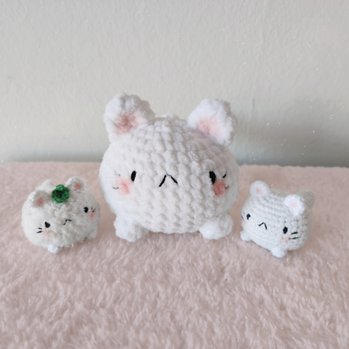 Fluffy mochi kitty - Pei Xing van Dijen