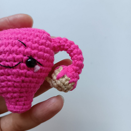 Ravelry Crochet uterus model keychain pattern by Yeremchuk Tanya