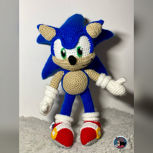 Amigurumi Blue Hedgehog - Jeanna Giorgi - CaptainCrochetFR