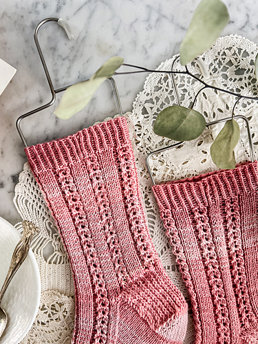 Clinch Cover - Lauren Rad