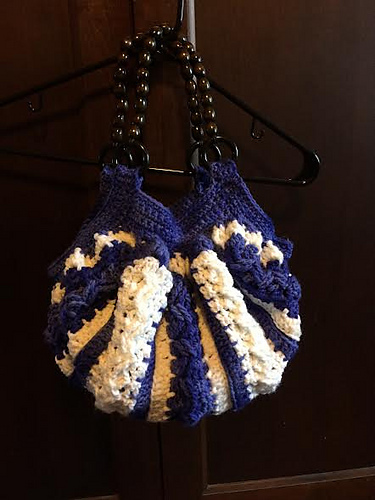 Celtic Weave Strip Hobo Tote Bag photo 3