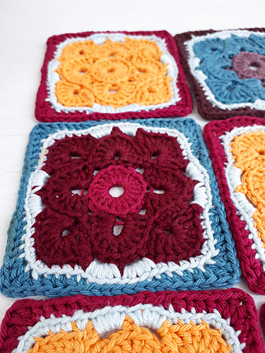 Flower Motif Square Coaster photo 2
