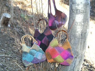 Ravelry: Wondrous & Mystical Pentrapazoidal Entrelac Bag pattern by ...