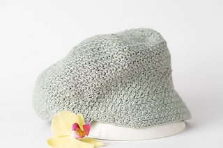 Crochet hat for summer