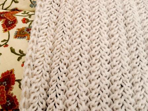 Old-Fashioned Lacey Scarf photo 3