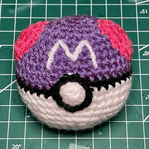 Ravelry: Gotta Catch'em All! pattern by Akabeko Botan