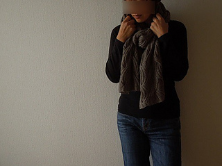 reversible cabled rib shawl
