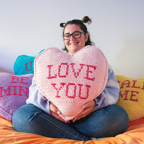 Candy_Heart_Pillows_V-day-
