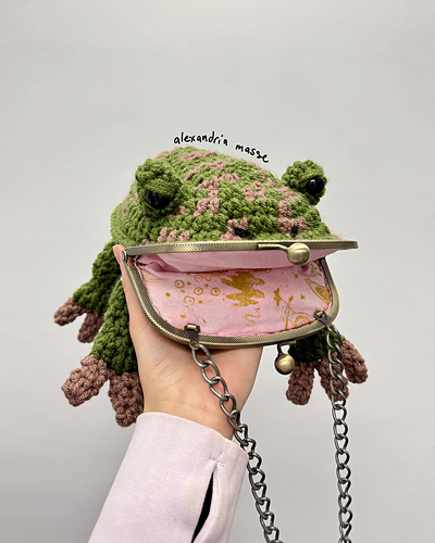 Frog Purse photo 10