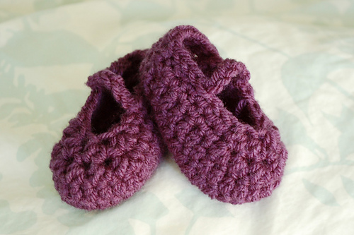 Worsted Weight Newborn Booties photo 2
